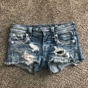 Miss me jean shorts / smoke free house